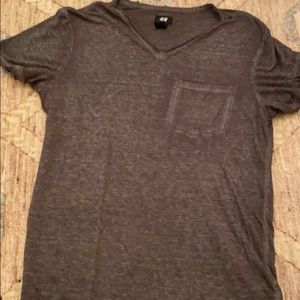 H&M kids Vneck tee